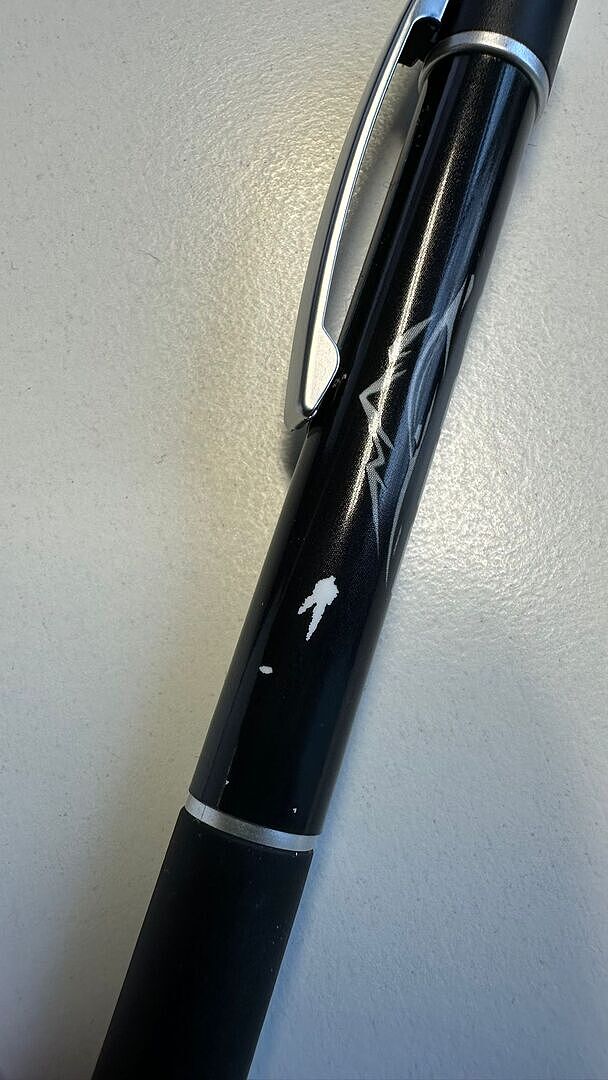 Farbe löst sich leider sehr schnell ab.