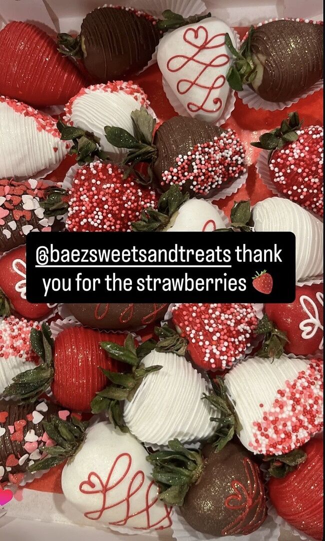 Sweet Shoppe Cardinal Red Melting Wafers | Stover & Company