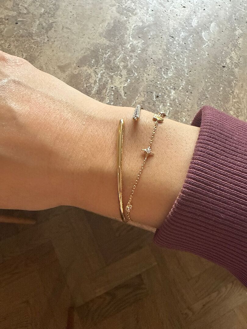 Astrid & Miyu Cosmic Star Charm bracelet doré étoile
