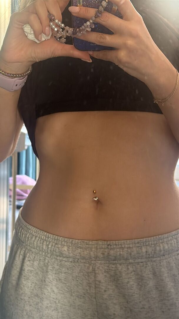 Astrid & Miyu Crystal Cluster piercing nombril doré