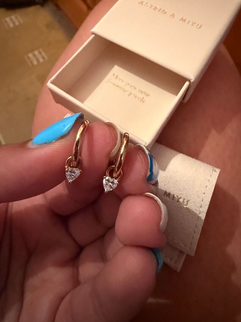 Astrid & Miyu Heart Crystal Charm mini créoles doré coeur