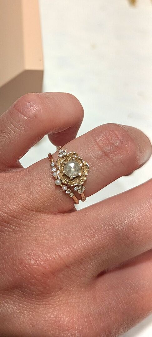 Astrid & Miyu Diamond Pearl Band bague or massif