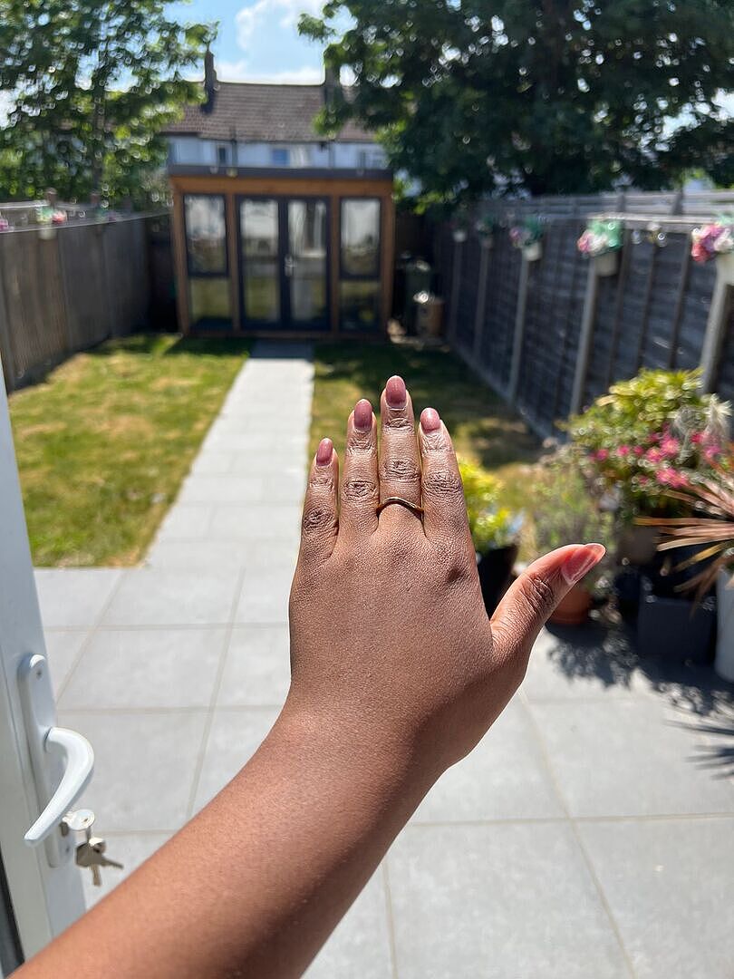 Astrid & Miyu Wave bague dorée ondulée taille P