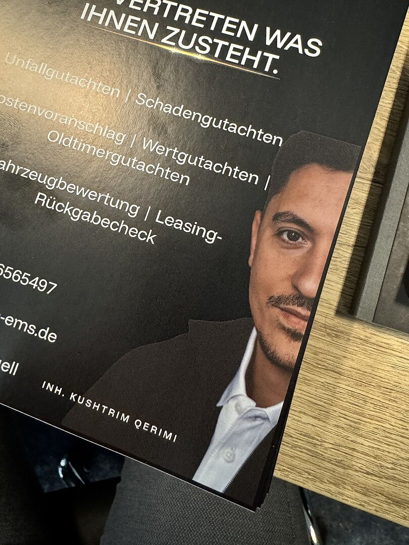 Geknickt und Farblich schlimm