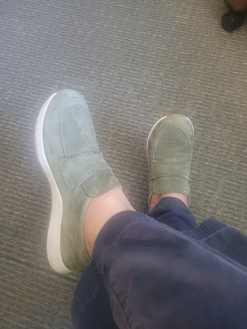 Clementine Olive Nubuck – Dansko