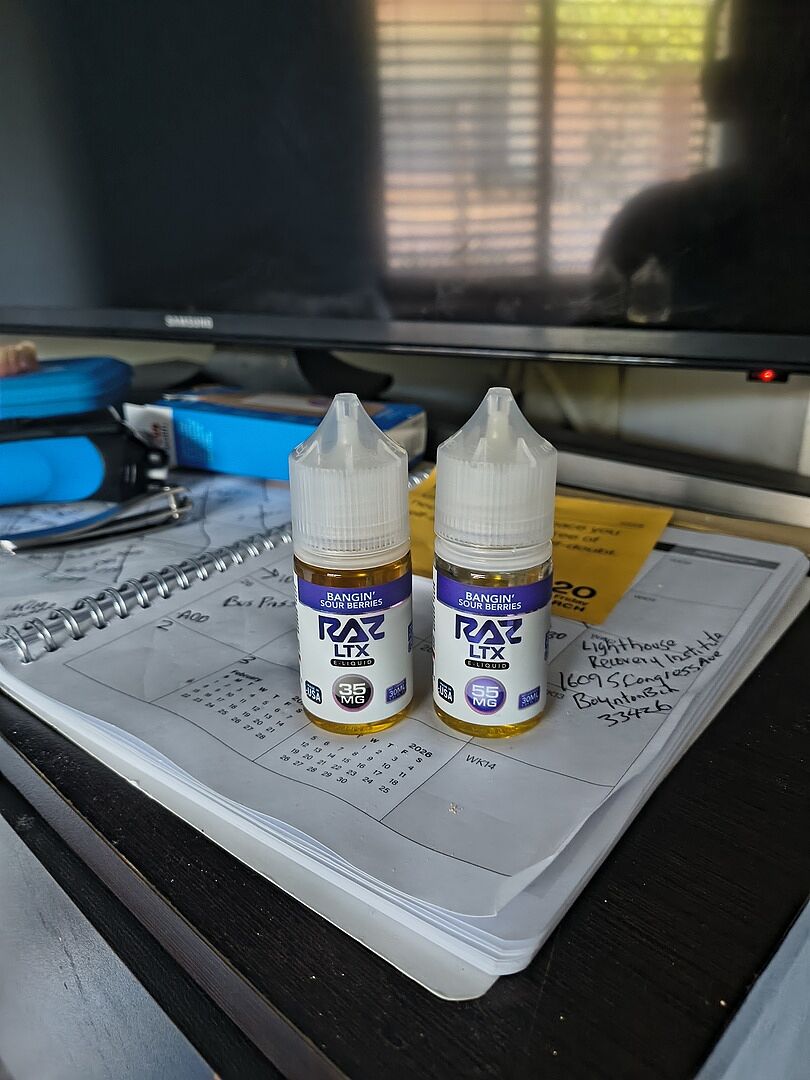 Bangin Sour Berries - Pod Juice x RAZ LTX Salts