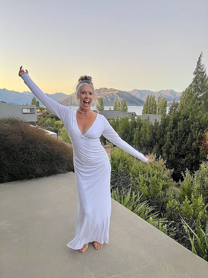 chinese dress ladies Grayson White Long Sleeve Maxi Dress