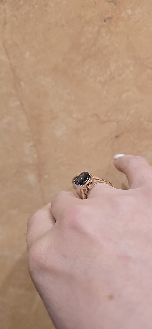 Great quality, love the ring and the stone