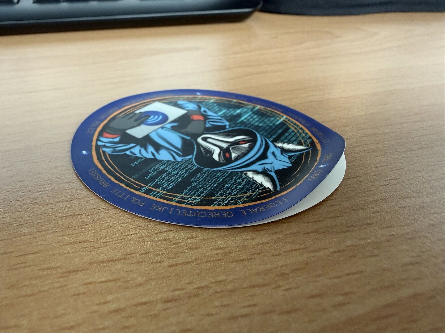 De folie komt vanzelf los