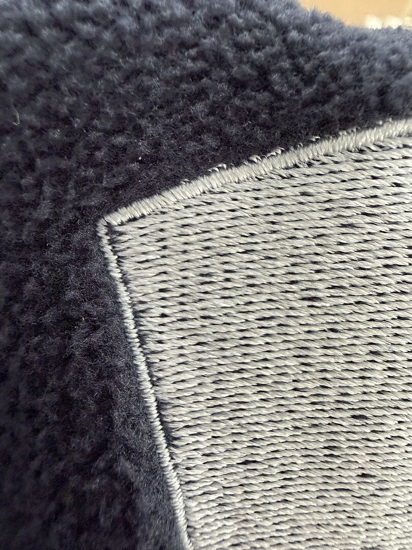 Broderie de très mauvaise qualité