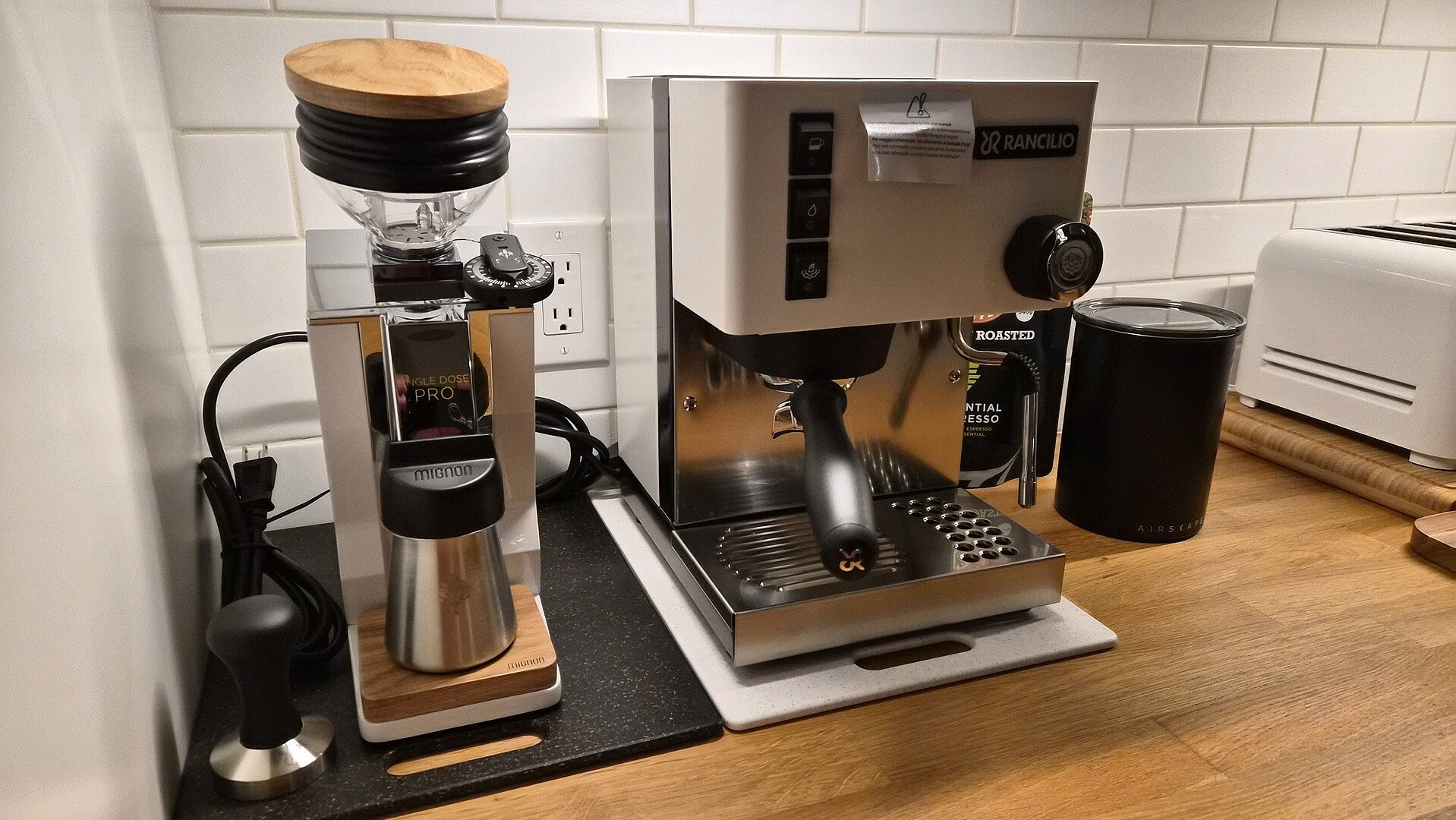 Rancilio Silvia M Espresso Machine - Black | iDrinkCoffee.com Canada