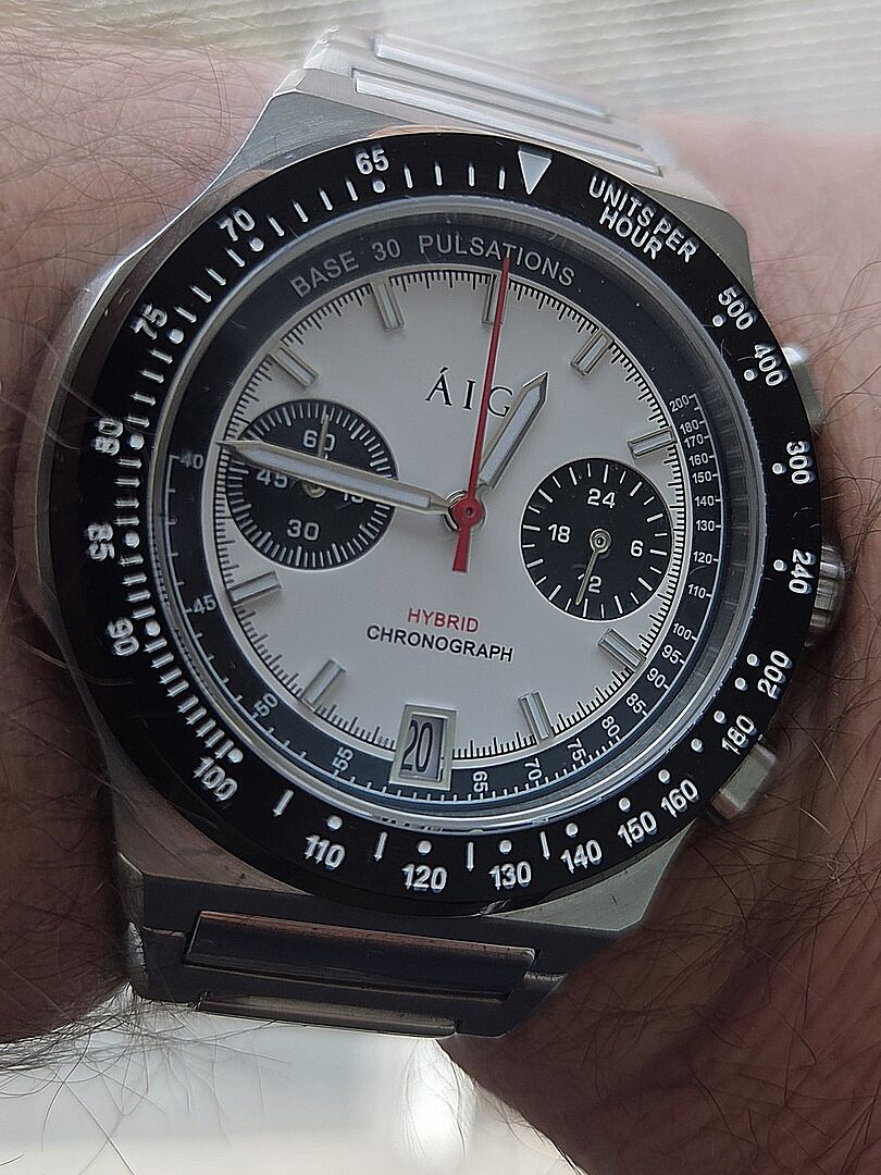 AIGI Arctic Chronograph II Cream – Mecha Quartz Watches