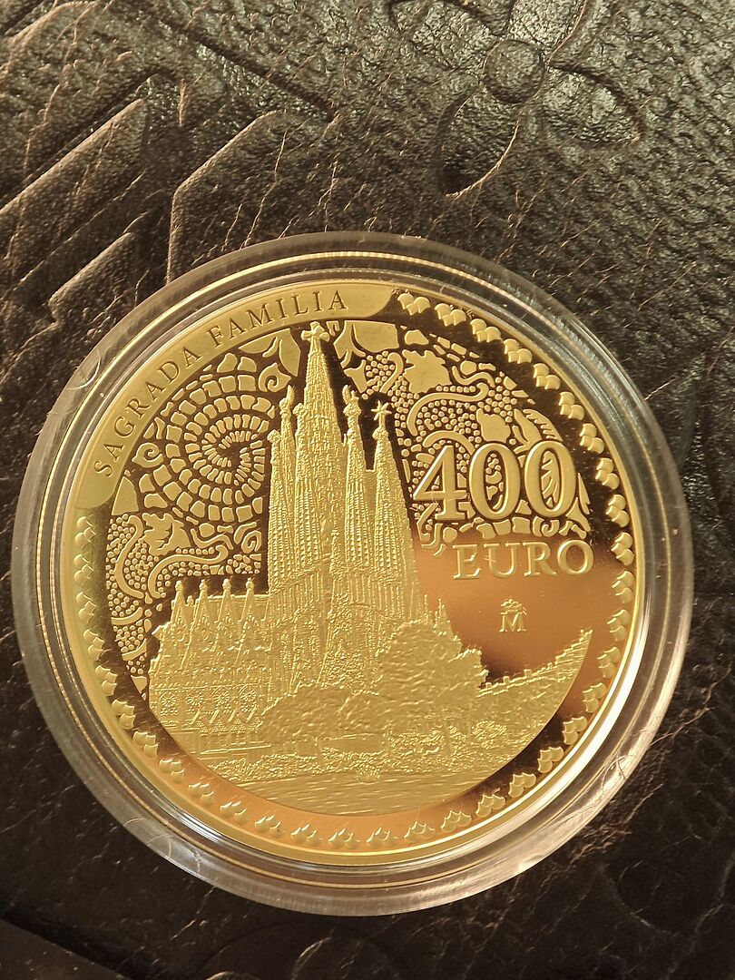 SAGRADA FAMILIA Antoni Gaudi Gold Coin 400€ Euro Spain 2026