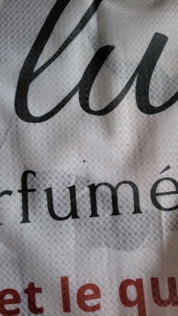 Livraison rapide, petit défaut d'impression dommage