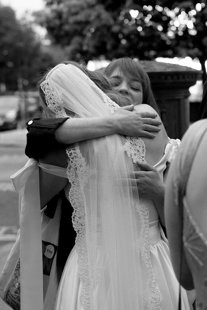 Lou J., real Britten bride