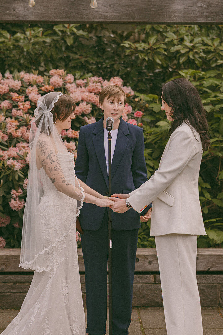 Abigail M.’s real Britten wedding