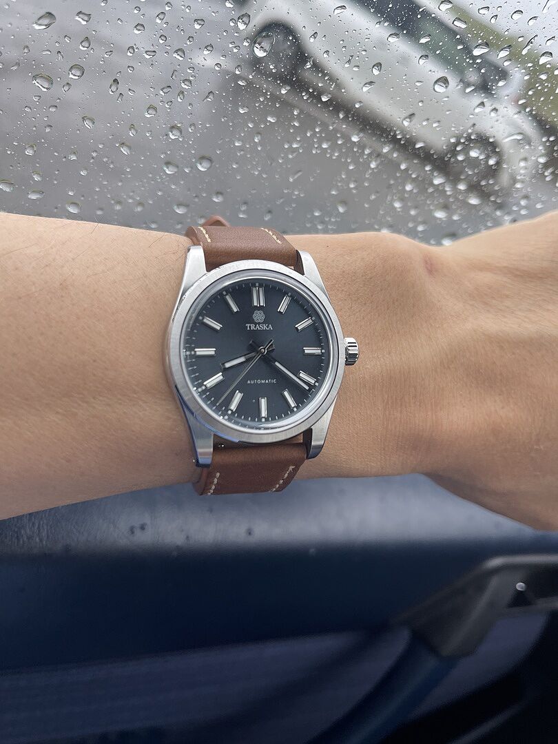 Carbon Black | Commuter 34