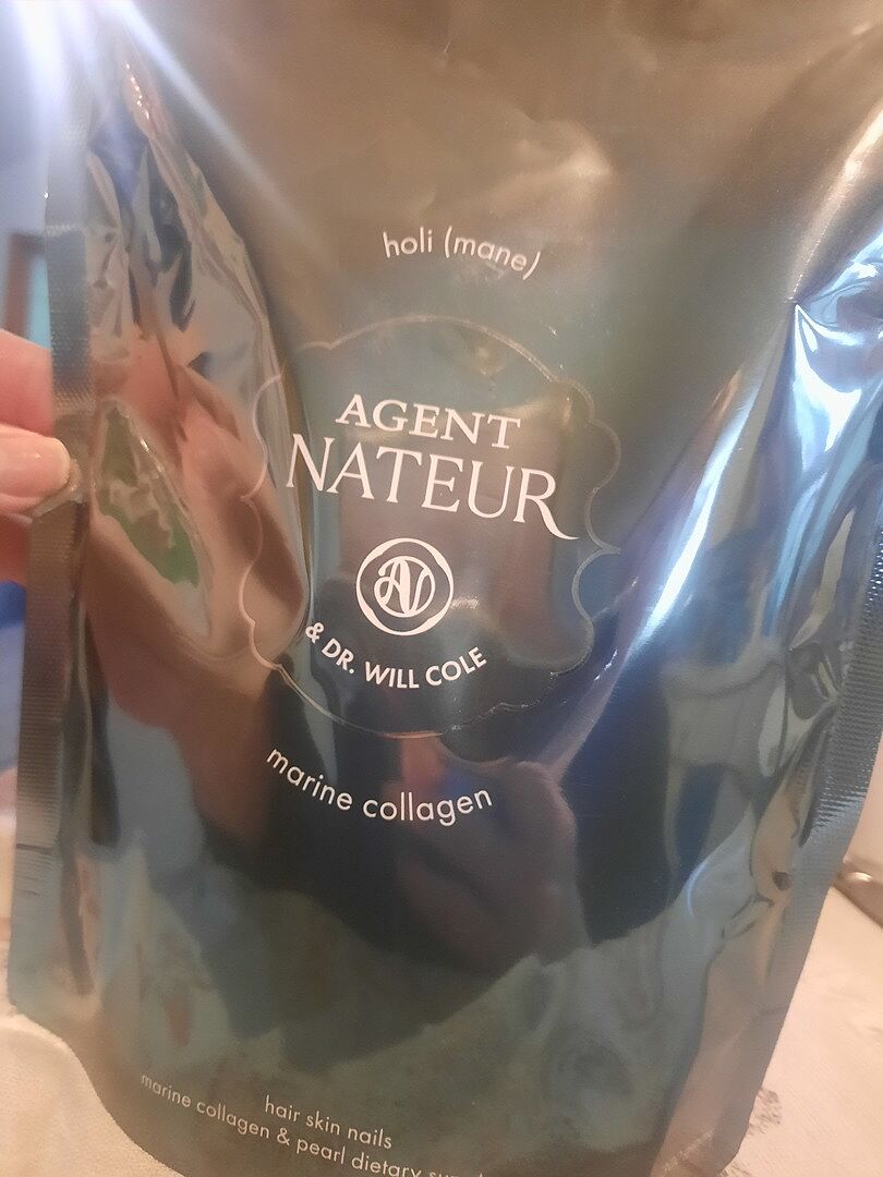 Robyn's bag of holi (mane)