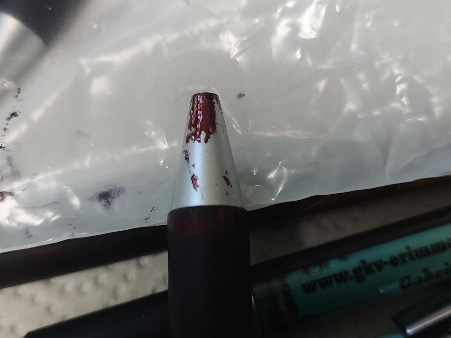 unbrauchbar, da Tinte ausgelaufen
