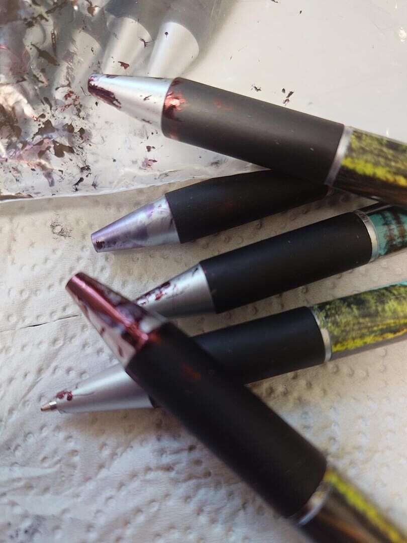 unbrauchbar, da Tinte ausgelaufen
