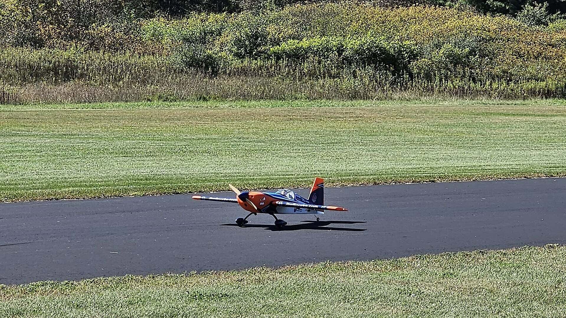 E-flite E-flite Extra 330 SC 3D 1.3m BNF Basic with AS3X and SAFE