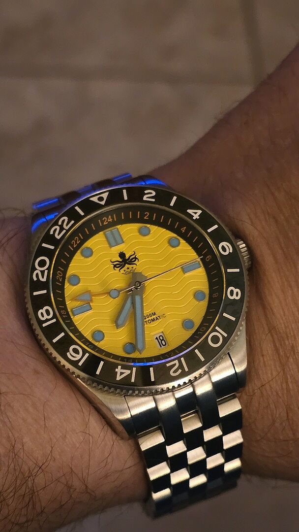 PHOIBOS WAVE MASTER GMT 200M Automatic Diver Watch PY049F Yellow