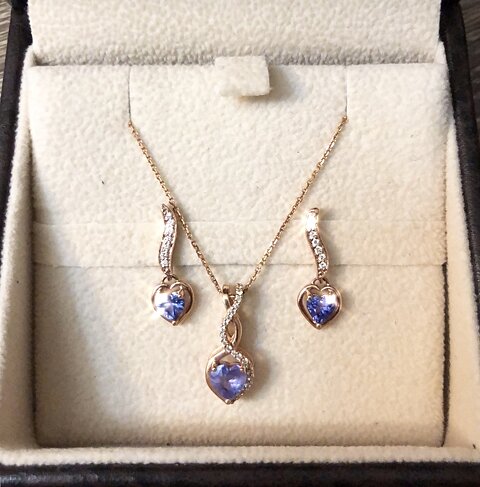 Very beautiful earrings