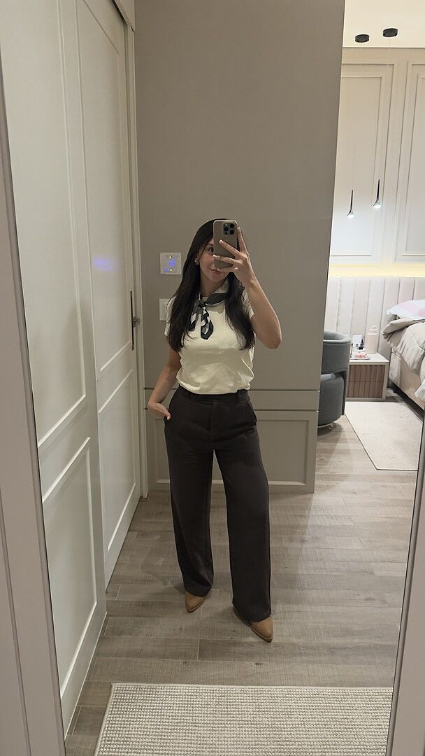 Foto enviada por cliente — Calça de Alfaiataria Sara Marrom Café