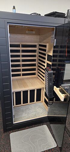 Customer photo of the SaunaBox Solara