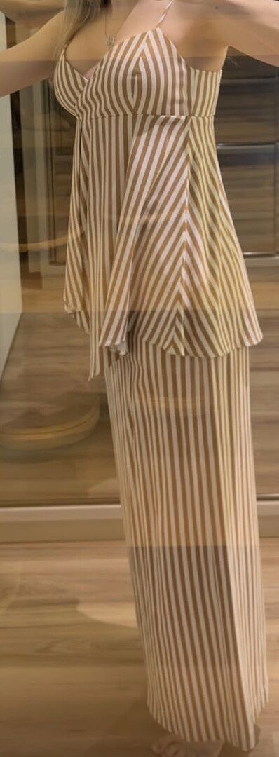 Foto enviada por cliente — Blusa de Linho Caramelo Ava