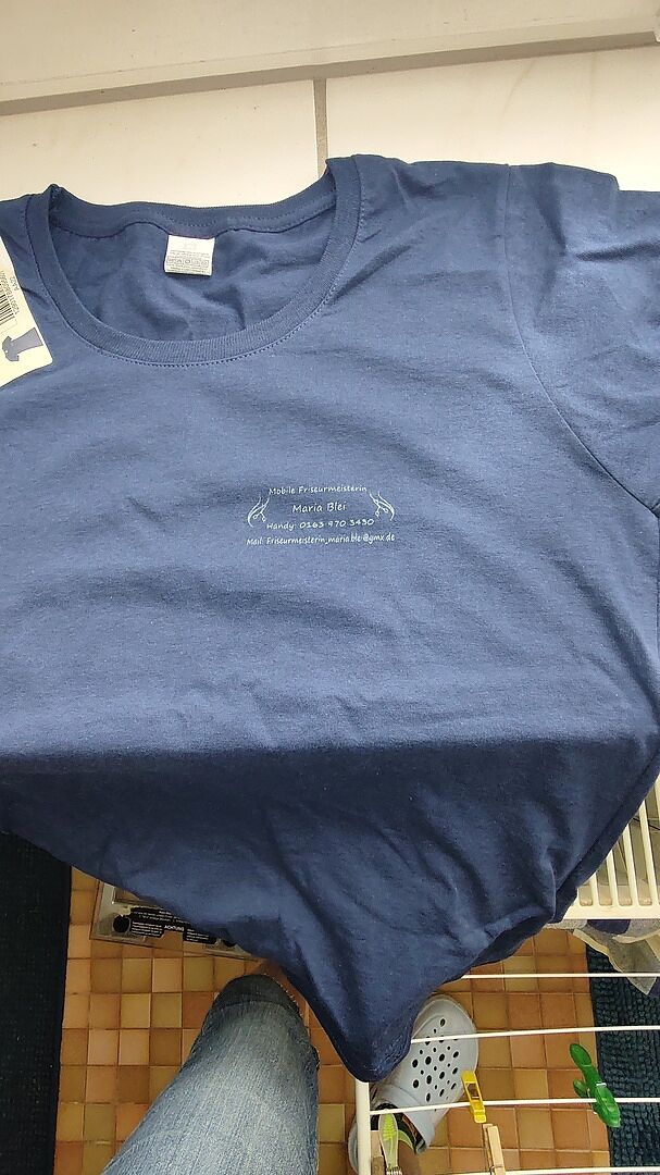 Schlechter Druck Shirt stinkt