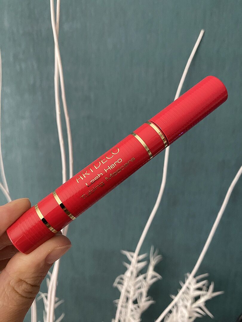 ARTDECO Lash Hero Tubing Mascara deep black wischfest