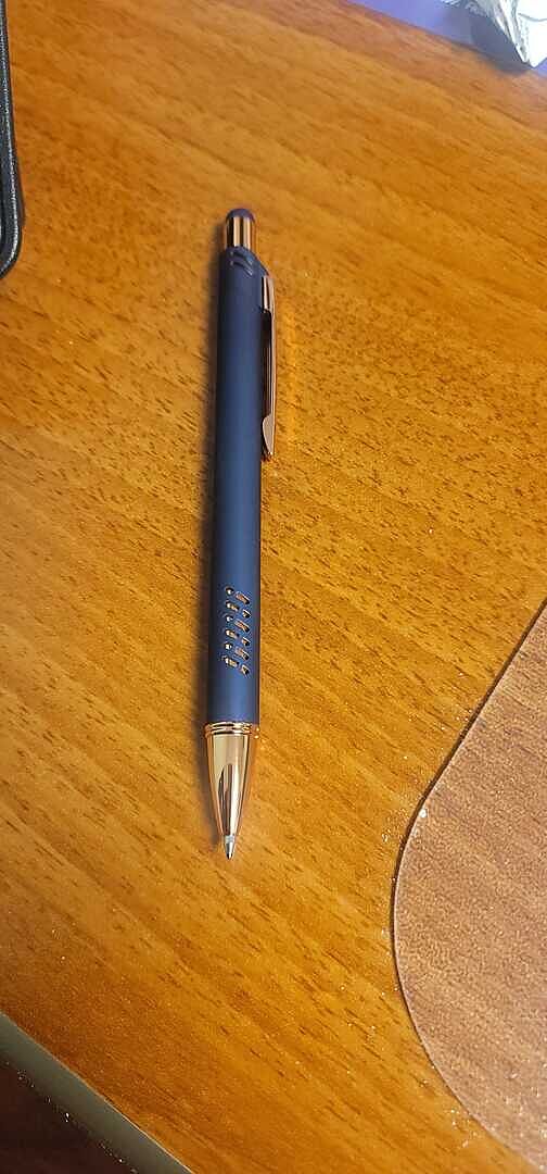 Nice looking pen. Writes