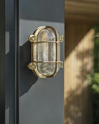 Bulkhead Outdoor & Bathroom Oval Wall Light - 6 Inch
