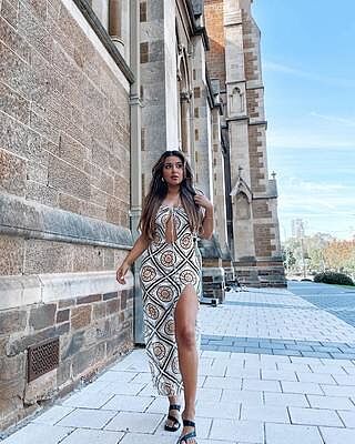 Herlipto paris daisy long dress