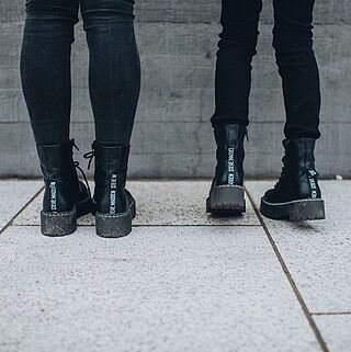 【STEVE MADDEN】SKYLAR BOOTIE ショートブーツ Skylar BLACK LEATHER – Steve Madden Europe