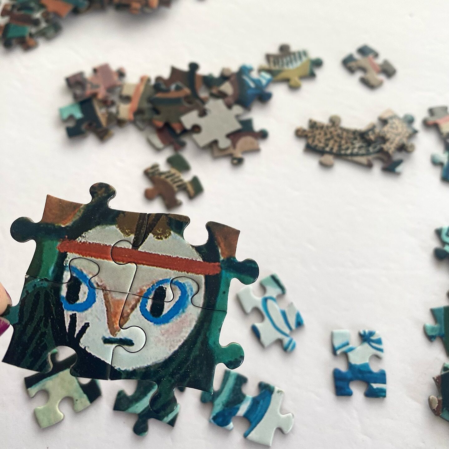 500 PIECE PUZZLE: MOTH GIRL