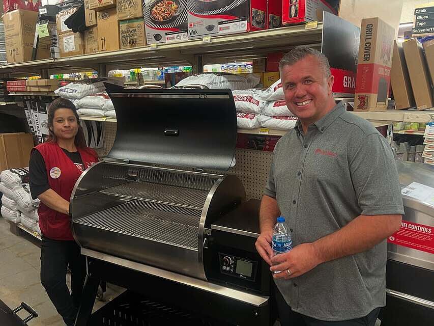 Today Justin from recteq_official was here in store training our employees on our Recteq grills and smokers. We carry the Recteq Backyard Beast Wood Pellet WiFi Grill and Smoker, Recteq SmokeStone Wood Pellet WiFi Pellet Griddle and the Recteq B380X Bullseye Deluxe Wood Pellet WiFi Grill and Smoker.Thank you Justin for stopping by today. Ask any associate for more details. #recteq #recteqbullseye #recteqbackyardbeast #merrittsacehardware
