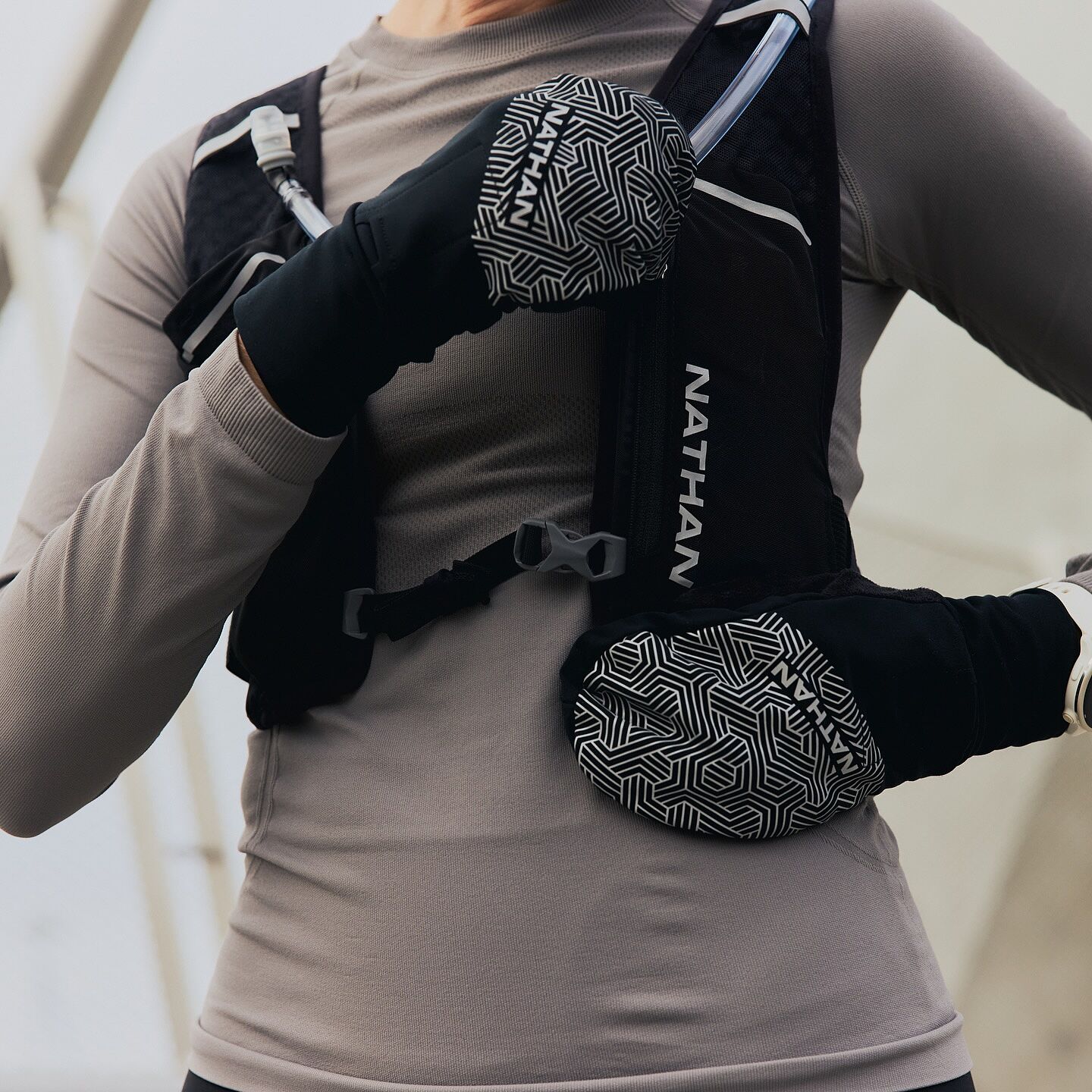HyperNight Reflective Convertible Mitt 2 | Nathan Sports