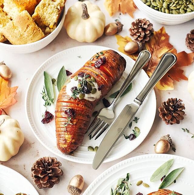 Kamryn Vegan Bone™ 12 Piece Dinnerware Set, Service for 4