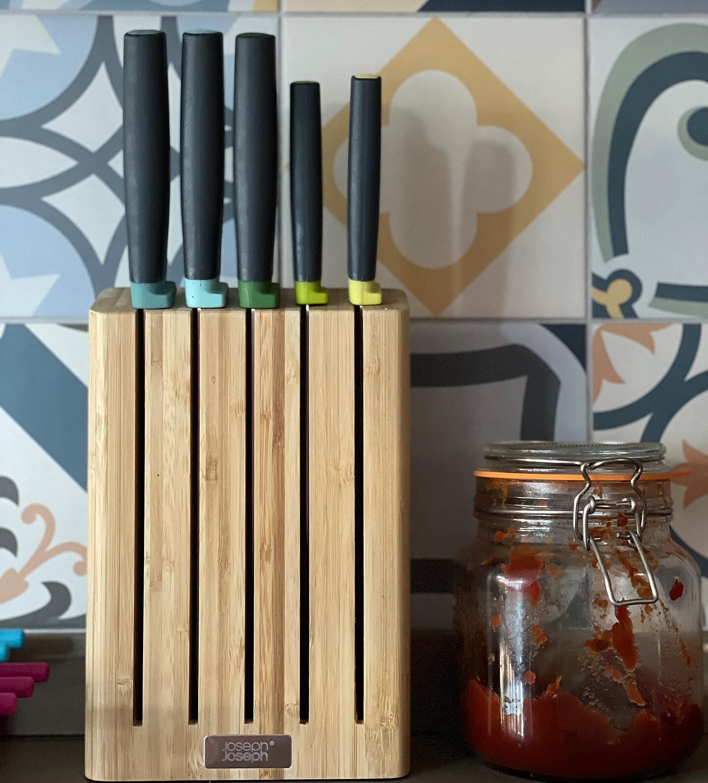 Elevate™ Knives Set with Bamboo Block | Joseph Joseph US