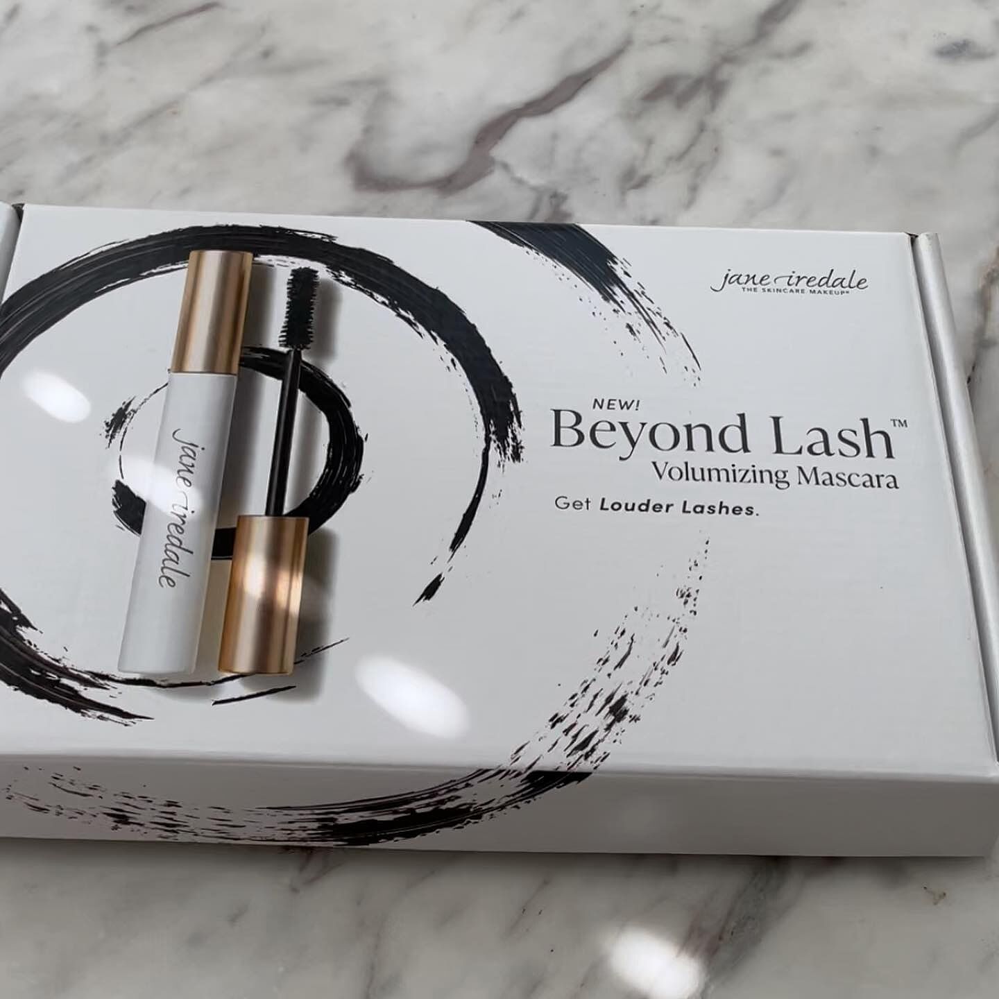 Beyond Lash Volumizing Mascara Beyond Lash Volumizing Mascara