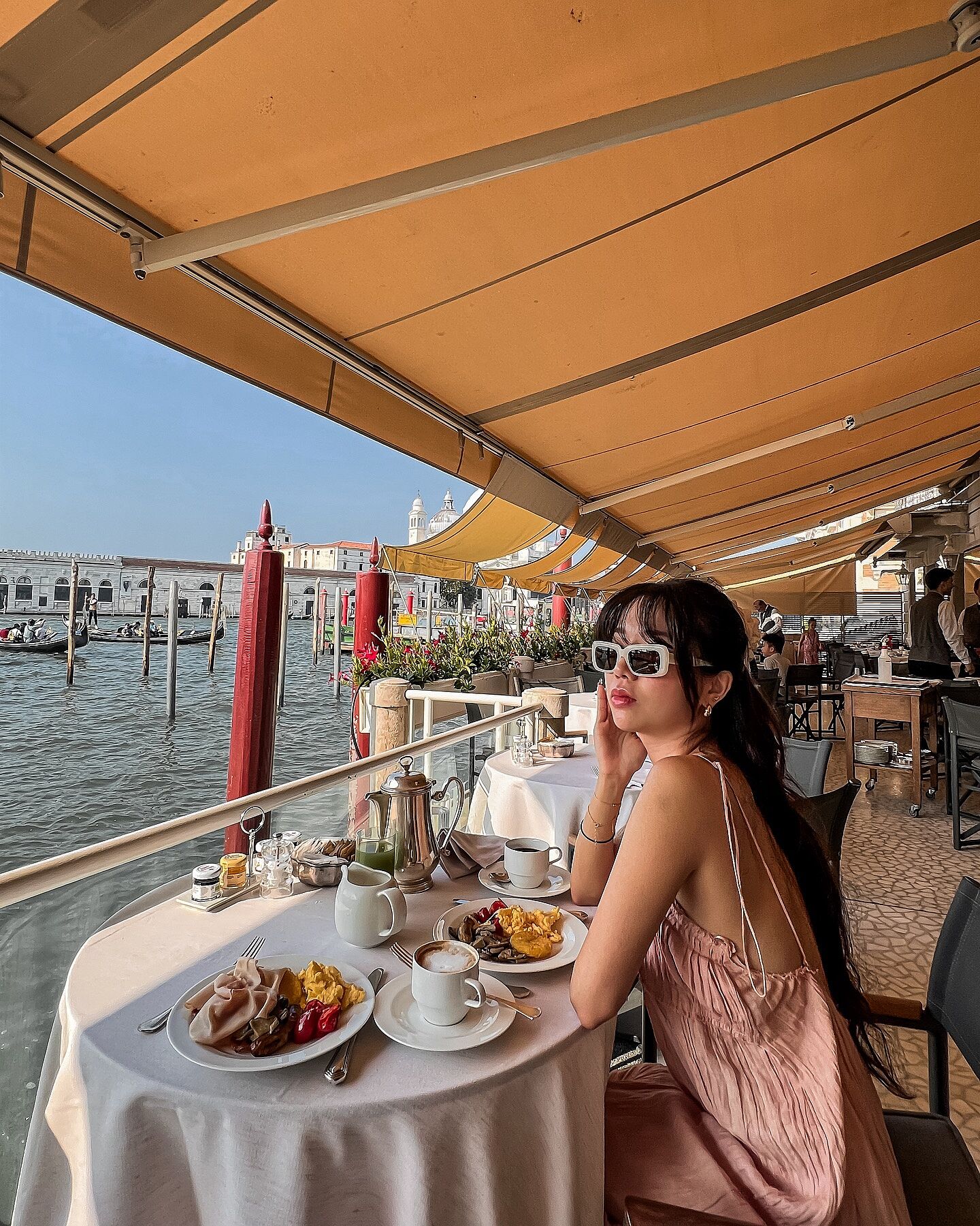 ELLE IN AMBER TINT – SUNDAY SOMEWHERE display picture 1