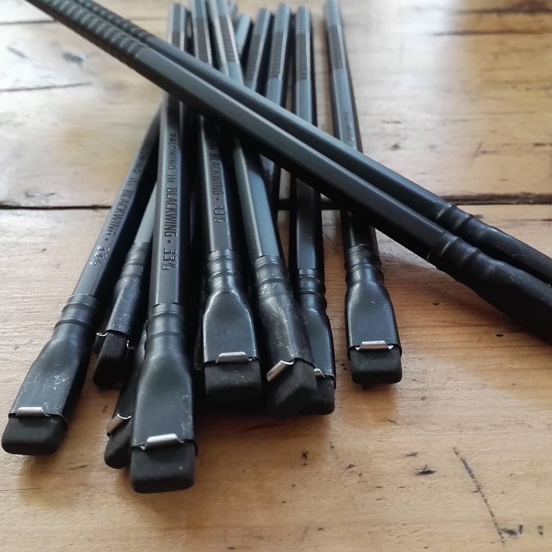 つ*郎様 鉛筆 BLACKWING VOL.33 1/3 1ダース