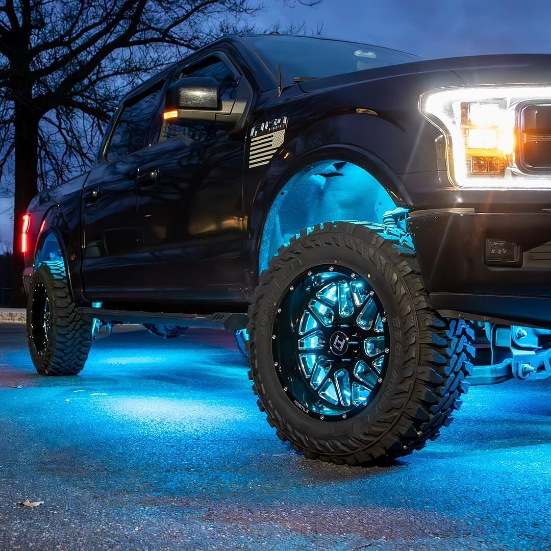 AURA PRO Quantum Bluetooth LED Rock Light Kit With 4 Multi