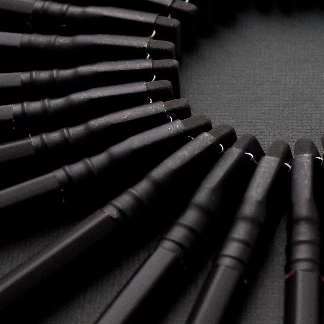 つ*郎様 鉛筆 BLACKWING VOL.33 1/3 1ダース Blackwing Volume 33 1/3 - A Tribute to Vinyl | Blackwing602.com