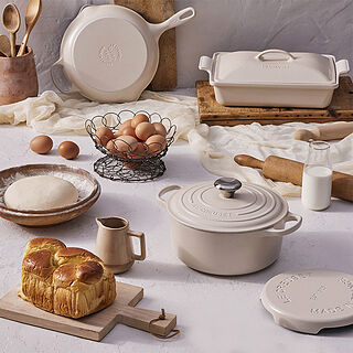 Stoneware Heritage Square Dish with Lid | Le Creuset®