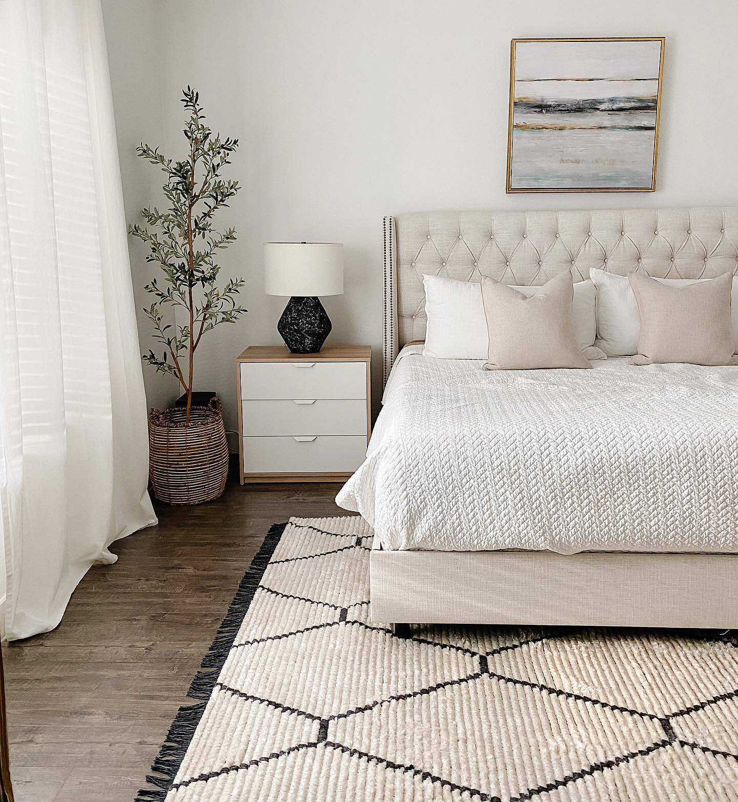 21 Master Bedroom Rug Ideas