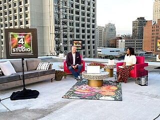 Avery Pink Velvet Chair