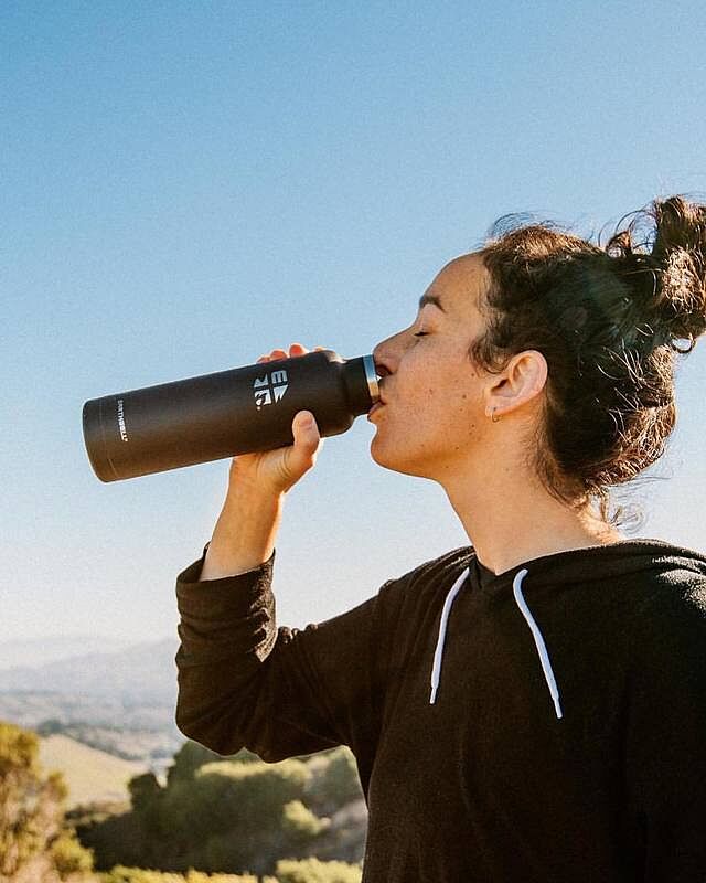 22oz Earthwell® Woodie™ Standard Mouth Vacuum Insulated Bottle